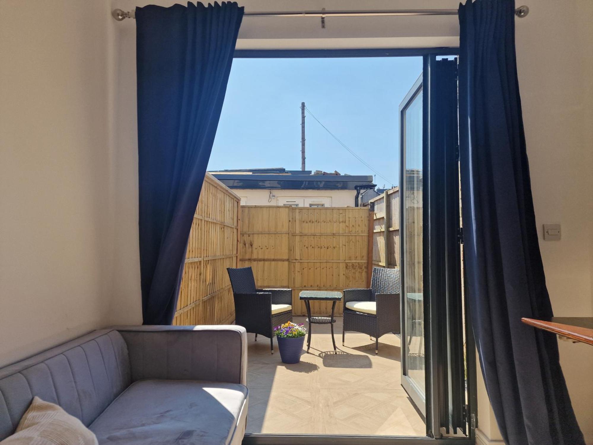 Luxurious London Studios Гарроу Екстер'єр фото