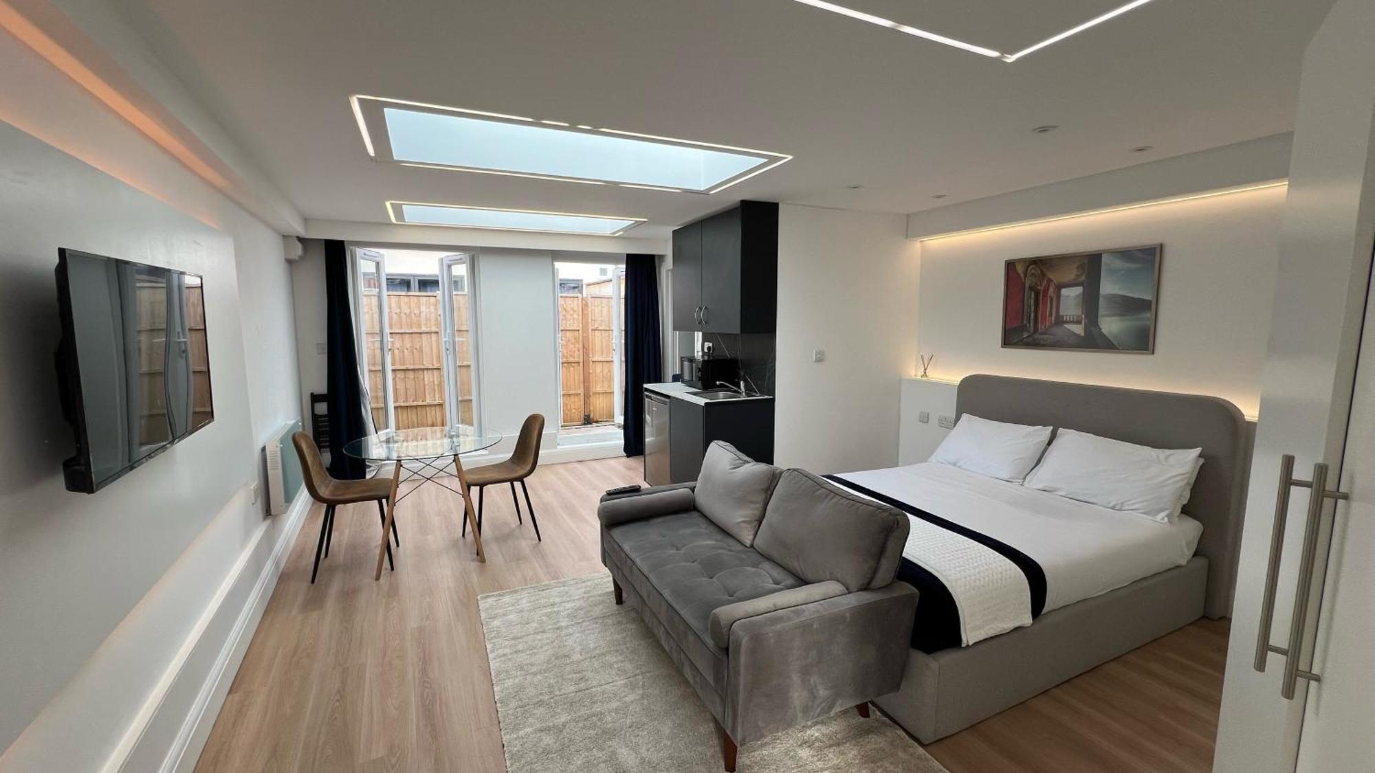 Luxurious London Studios Гарроу Екстер'єр фото