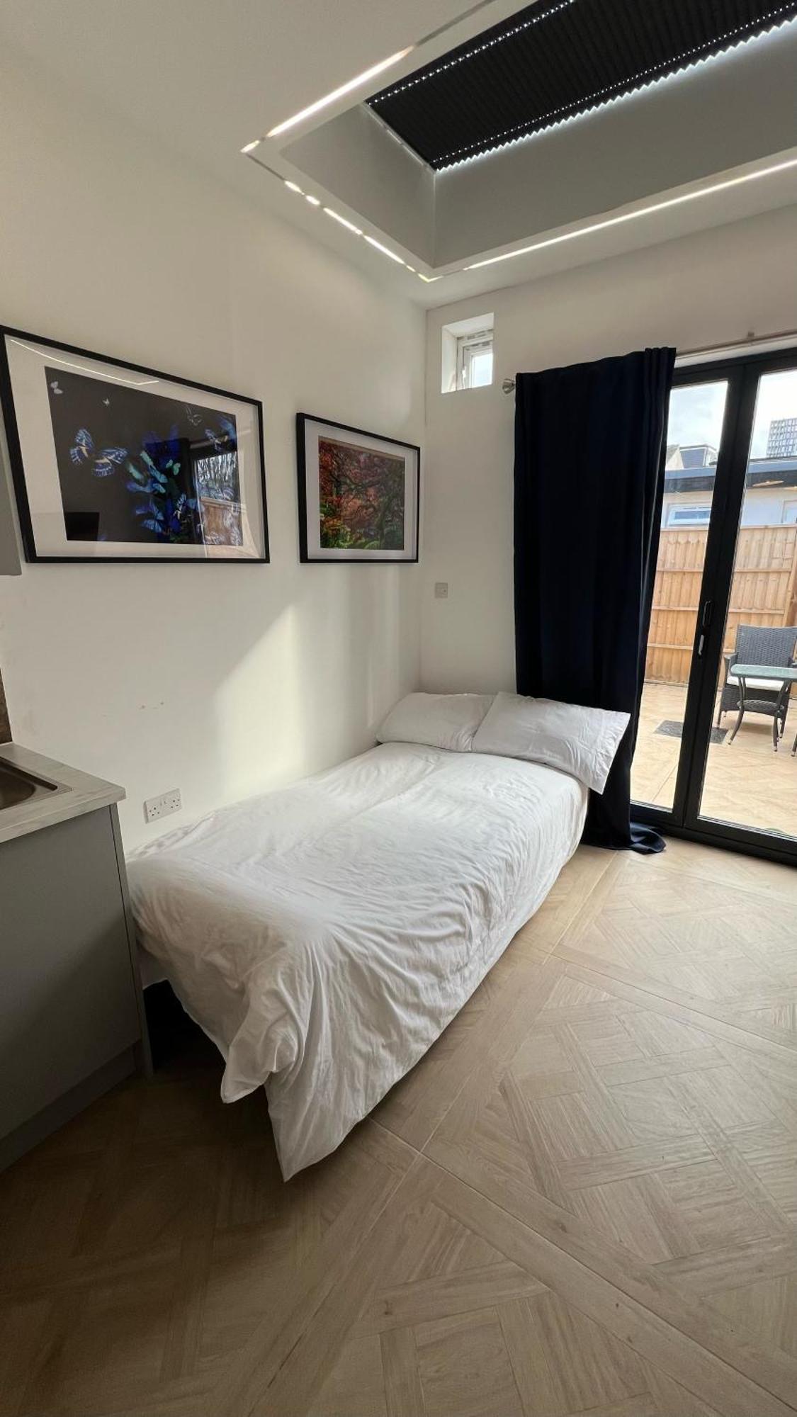 Luxurious London Studios Гарроу Екстер'єр фото